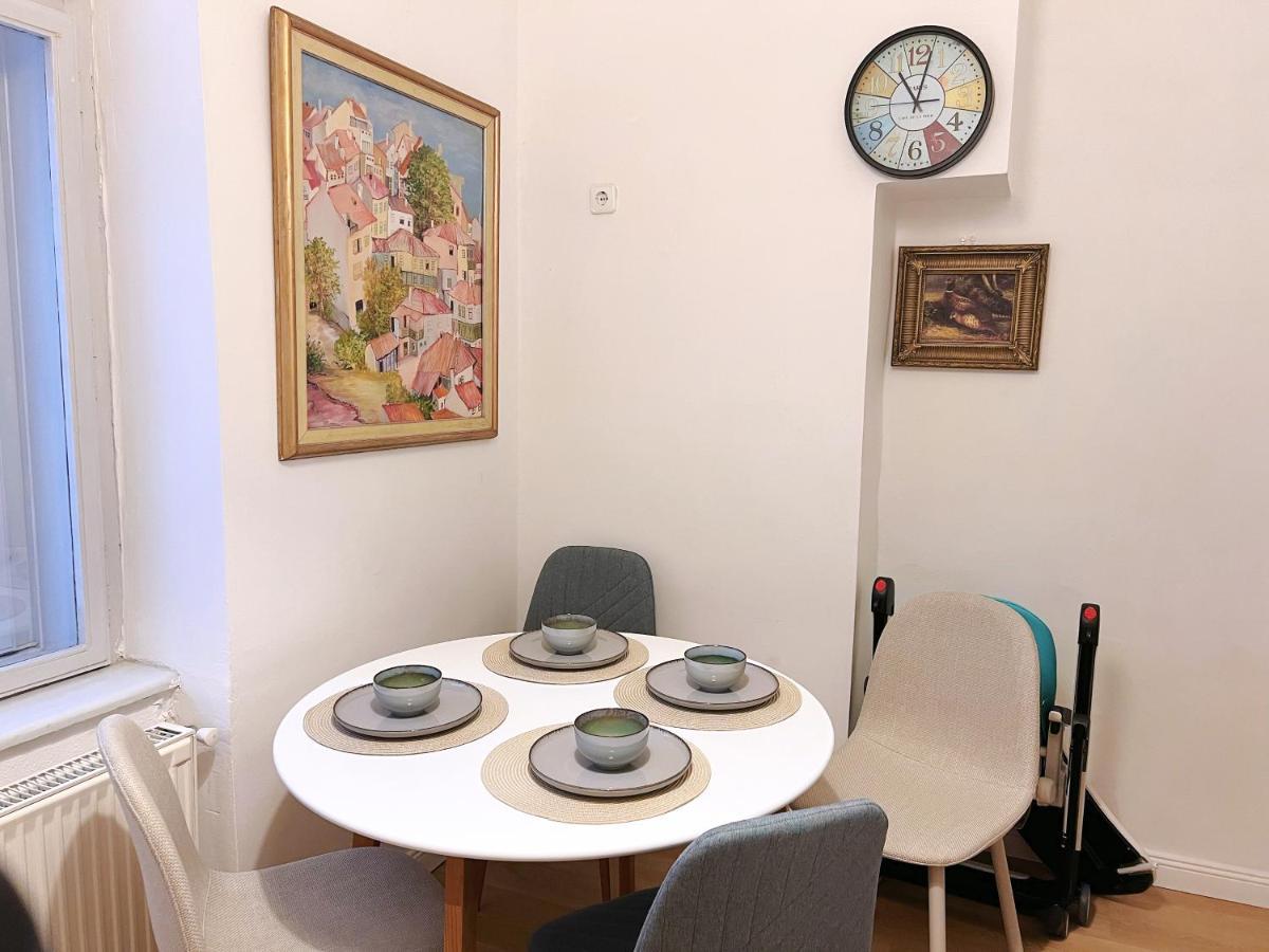 Mimi Gallery Lägenhet Budapest Exteriör bild